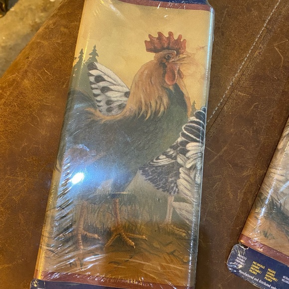 Rooster & hens border! Farm Fresh! Never used! - Picture 2 of 4